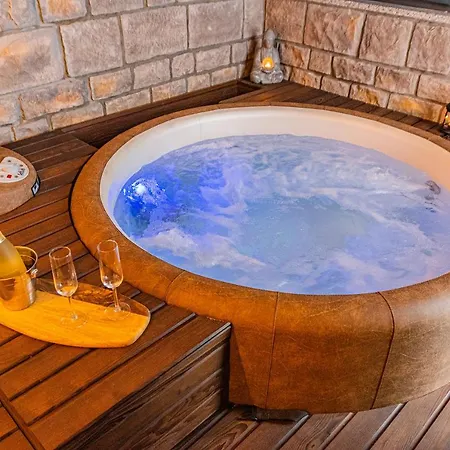 Apartments Repinc: Smart Luxury with Jacuzzi in Zagreb Exterior photo