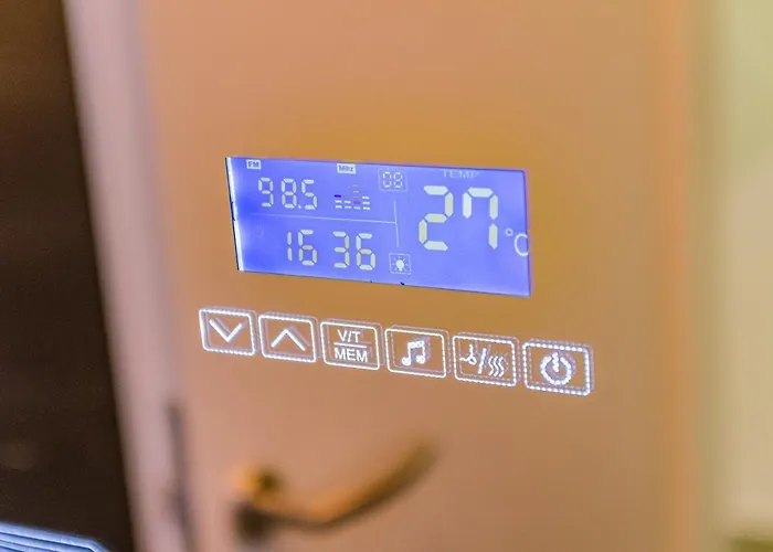 Jacuzzi - Flexible Selfcheckins 20 - Zagreb - Luxury - Garage - Smart - Brand New - Apartments Repinc