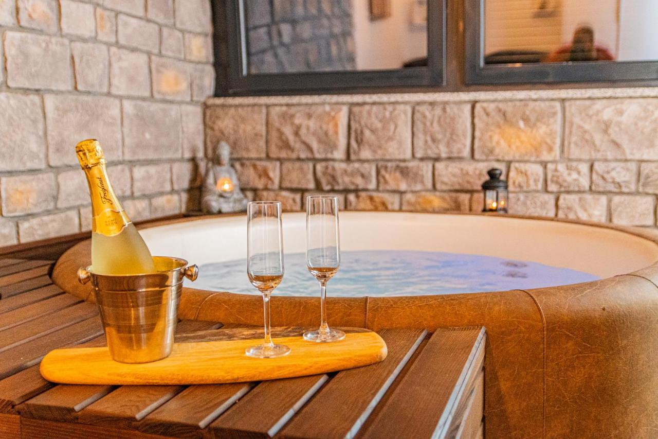 Repinc: Smart Luxury With Jacuzzi In Zagreb